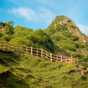 美女扒胸罩㊙️露出奶
