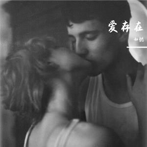 美女扒胸罩㊙️露出奶
